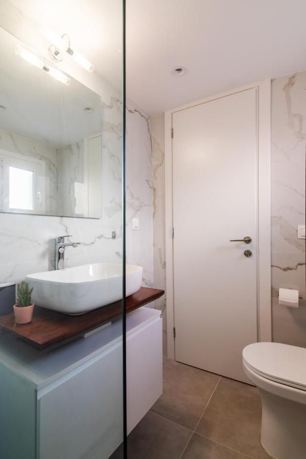 Stunning 2-Bedrooms Apartment In The Heart Of Athens Luaran gambar