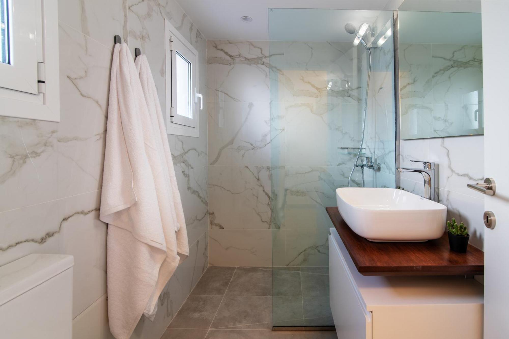 Stunning 2-Bedrooms Apartment In The Heart Of Athens Luaran gambar